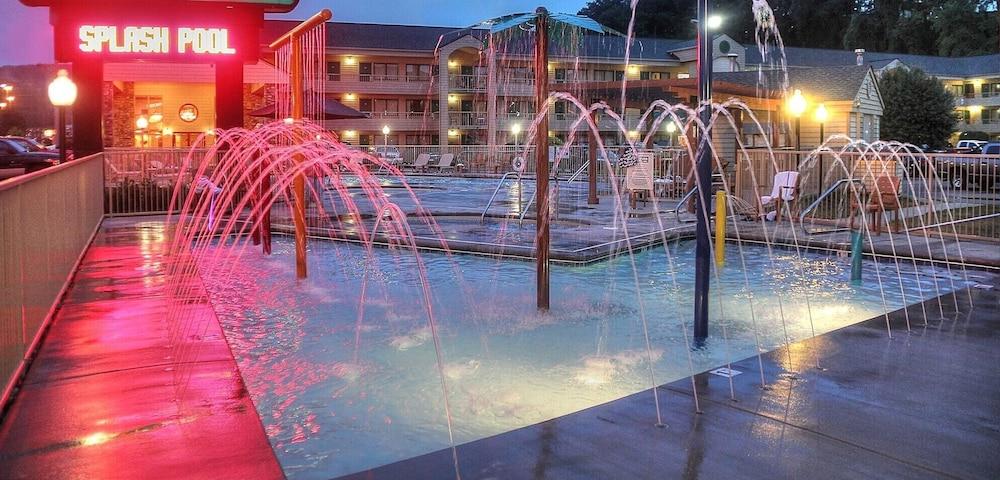 Comfort Inn & Suites At Dollywood Lane Pigeon Forge Ngoại thất bức ảnh